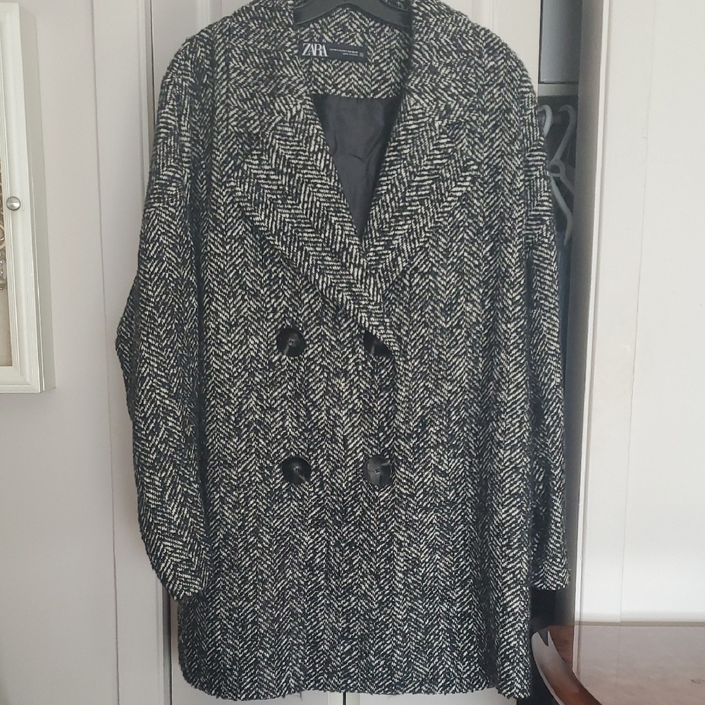 Zara Women's Classic Black and White Pea Coat